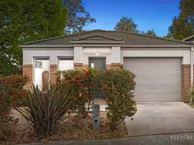 43 Tanika Cct, Croydon VIC 3136 House For Lease