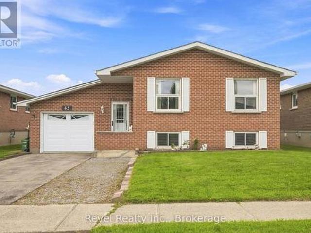 43 Wilson Avenue, Kawartha Lakes Lindsay, ON, K9V 5S3 house for sale | Listing ID X13665 | Royal LePage