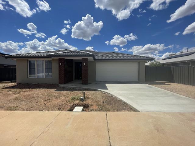 43 Aspiring Drive, Huntly | Bendigo Ballarat Real Estate Pty Ltd