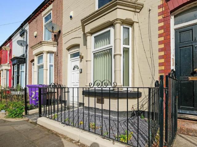 43 Banner Street, Liverpool, L15 0HQ, United Kingdom | 2 bed townhouse for rent #139267507 | Rentberry