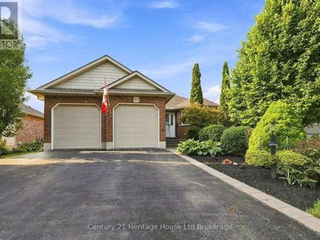 43 Beech Boulevard, Tillsonburg, ON, N4G 5R8 house for sale | Listing ID X13682 | Royal LePage