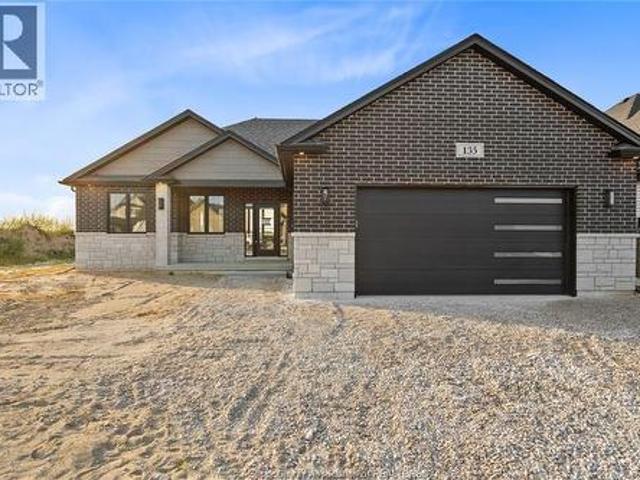 43 Bloomington Way, Chatham, ON, N7L 0H2 house for sale | Listing ID 26018 | Royal LePage