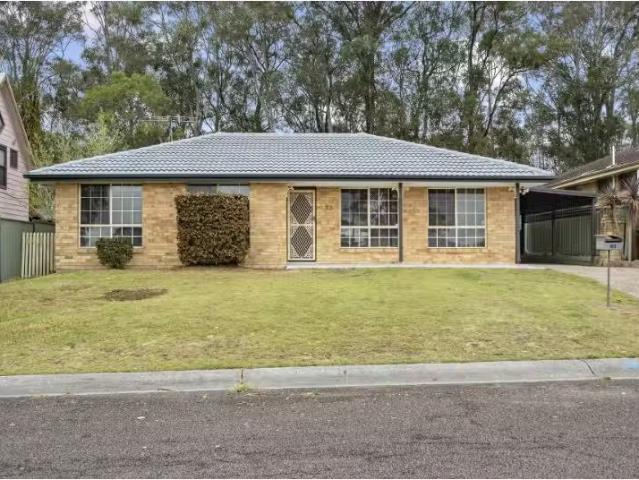43 Dumaresq Parade, Metford House for rent Listed by Kerri an.