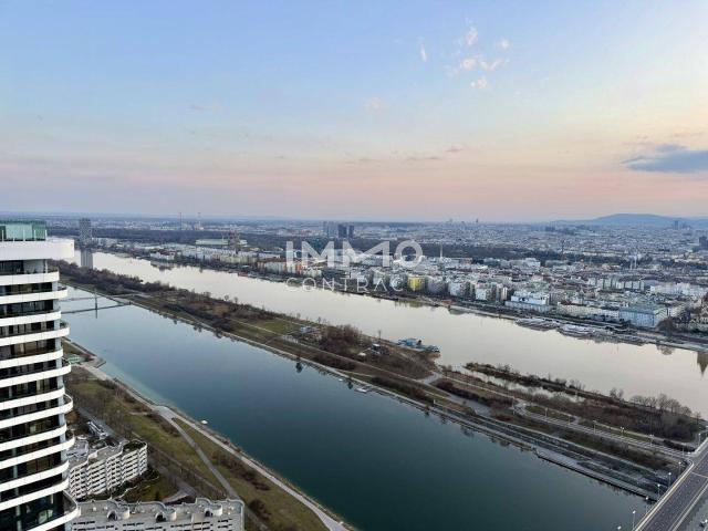 43. Etage: Erstbezug inklusive Sonnenaufgang: DC2 Tower