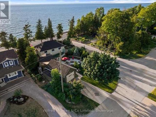 43 Fenton Drive, Saugeen Shores, ON, N0H 2C5 house for sale | Listing ID X13720 | Royal LePage