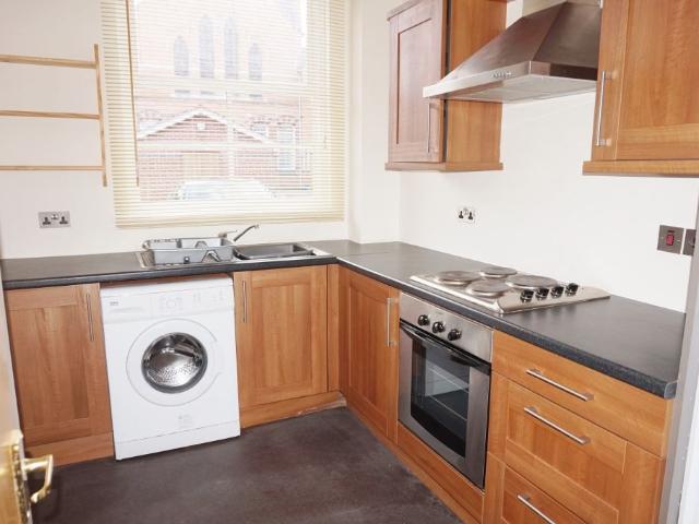 43 Grosvenor Gate, Leicester LE5, 1 bed flat to rent, £710 pcm | PrimeLocation