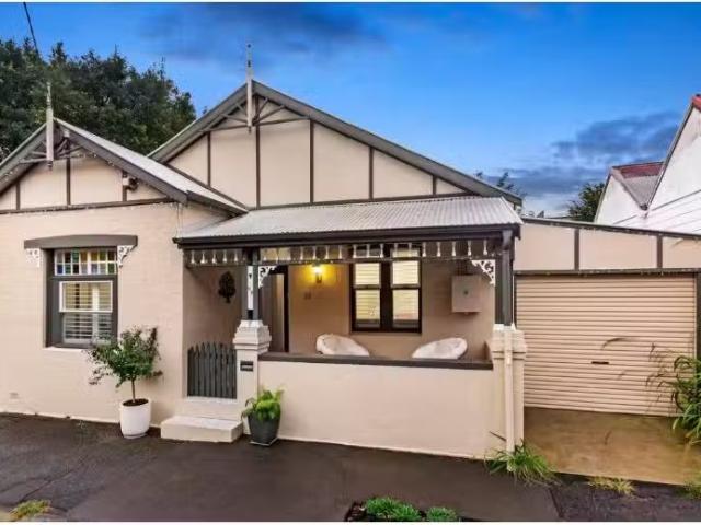 43 Grey Street, Wickham House for rent Listed by Maison Prope.