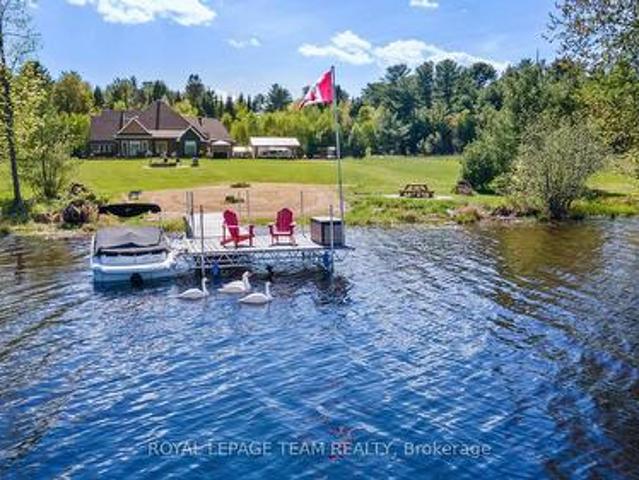 43 Green Gate Lane, North Algona Wilberforce, ON, K0J 1X0 Luxury House for sale | Listing ID X13217 | Royal LePage Carriage Trade Luxury Properties