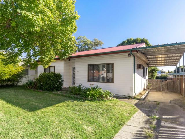 43 Killarney Avenue, Blacktown
