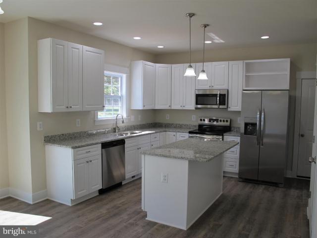 43 Lee St, Montross, VA 22520 | MLS #VAWE2011