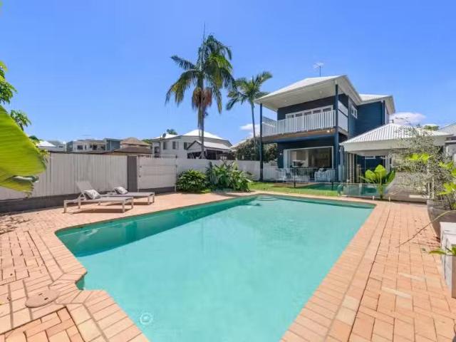 43 Lisburn Street, East Brisbane House for rent Listed by Mat.