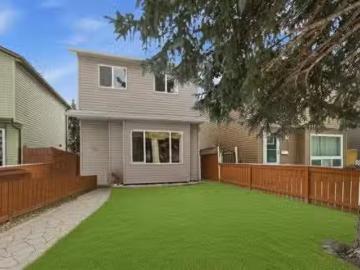 Martindale, Calgary, Alberta - Garden