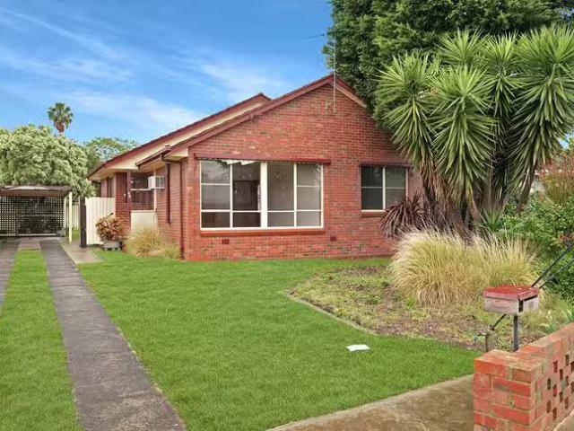 43 Mercury Crescent, Newcomb, VIC 3219