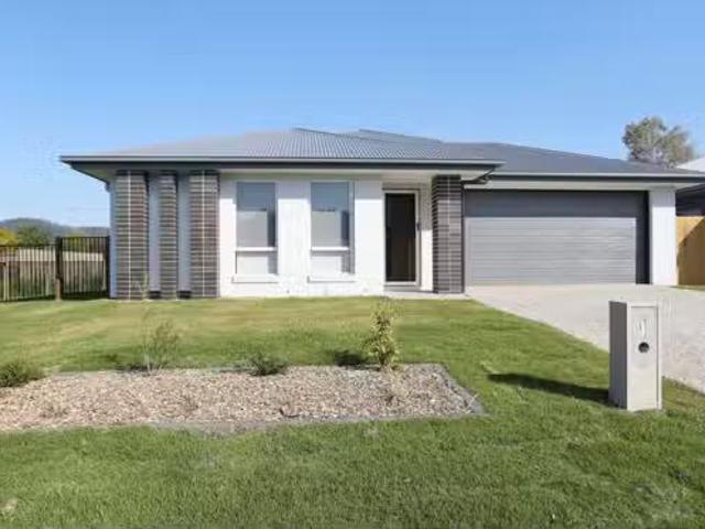 43 Ngungun Crescent, Glass House Mountains, QLD 4518