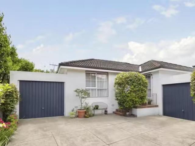 4/3 Payne Street, Surrey Hills VIC 3127 Unit Auction