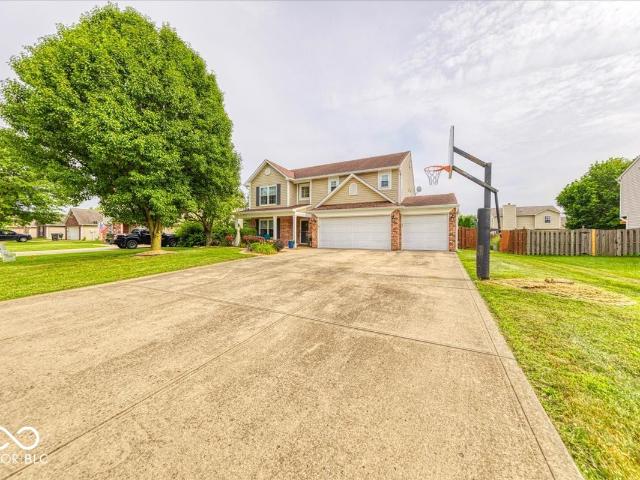 43 Pin Oak Court