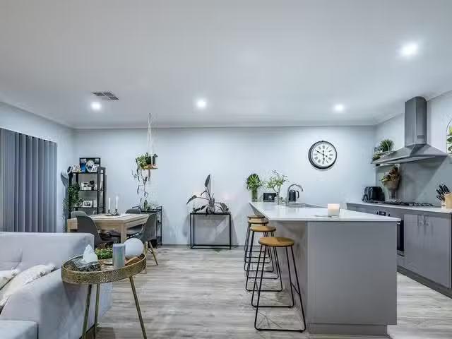 43 Picasso Promenade, ALKIMOS, WA 6038 House for Rent