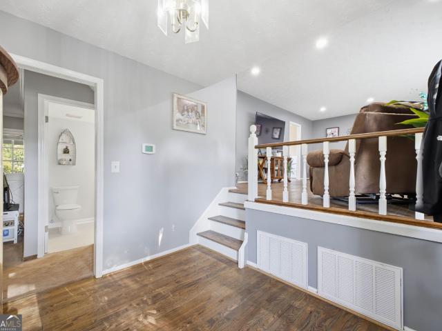 43 Ridgeview Drive SE