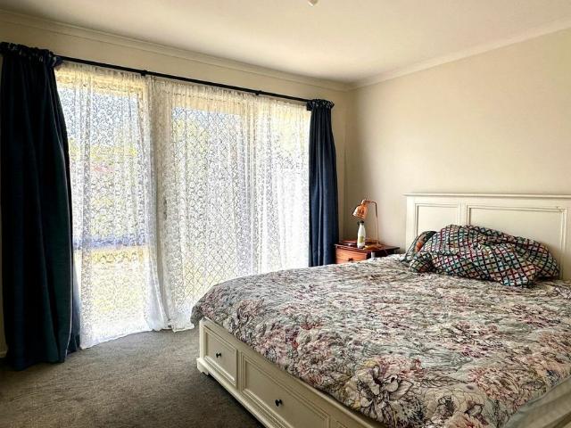 43 Springfield Crescent, Hampton Park VIC