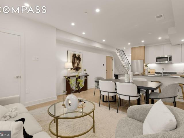 4004 Edmunds Street NW Unit# 7, Washington, US, DC