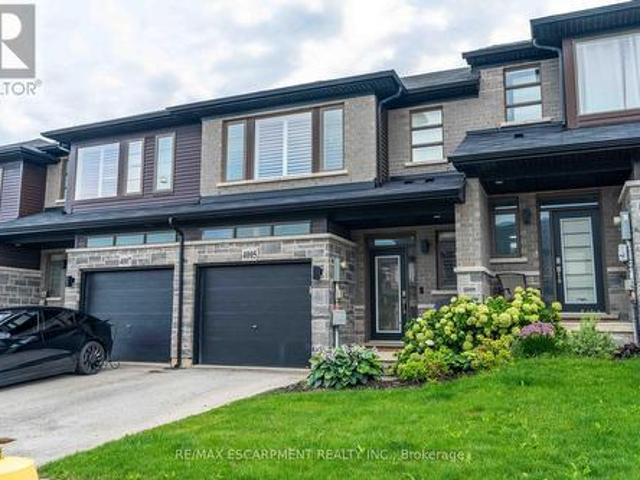 4005 Crown Street, Lincoln, ON, L3J 0S8 house for sale | Listing ID X13668 | Royal LePage
