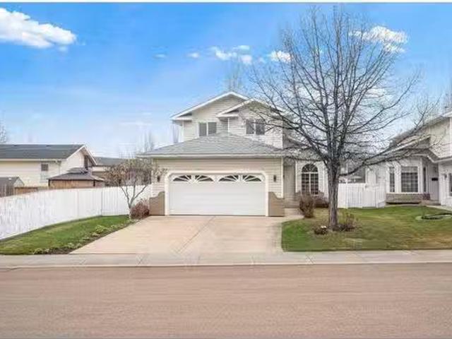 4006 59 Avenue Close, Lloydminster, AB, T9V 2R9 house for sa.