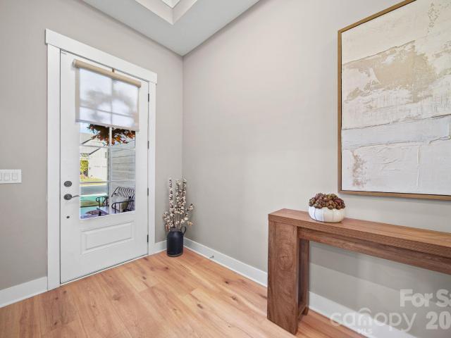 4007 Brush Creek
