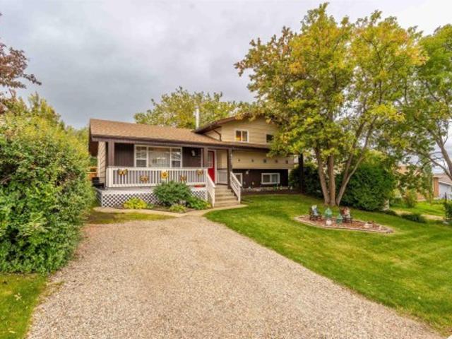 4007 50A Avenue, Cold Lake, AB, T9M 2A6 house for sale | Listing ID E4508 | Royal LePage