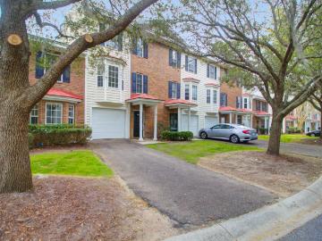4008 Radcliffe Place Drive M 5