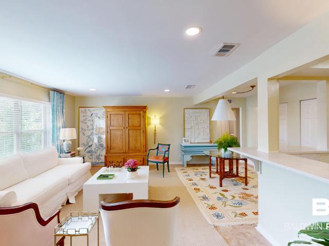 4009 Old Shell Road APT B2