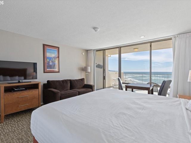 4009 sw highway 101 # 920