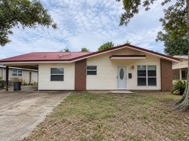 4009 Vanderbilt St, Lake Charles, LA 70607