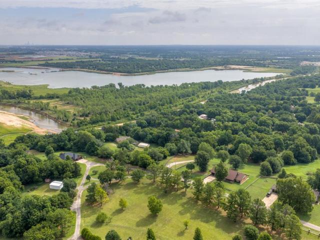 4000 N Country Club Road