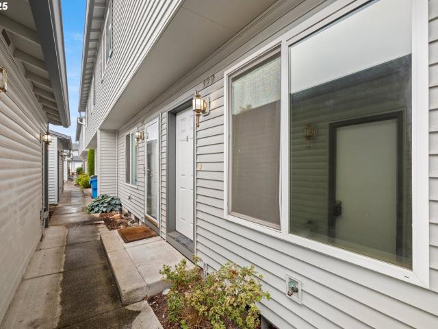 4000 NE 109TH AVE # 129Z