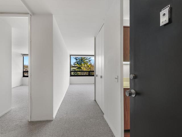 4000 North Charles Street, 404, Baltimore, US, MD