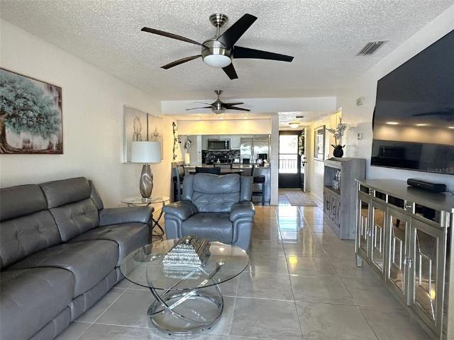 4000 Oakview Dr, Unit L8, Punta Gorda, FL 33980 | MLS #C7521