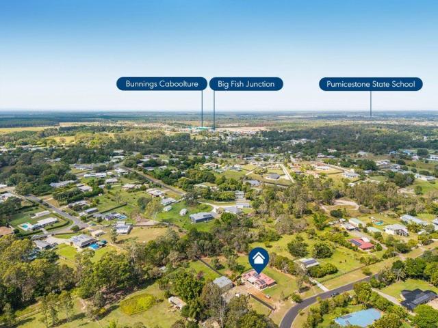 4000m2 Block with Grand Sheds!