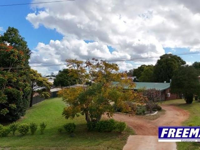4000m2 Walk to private schools