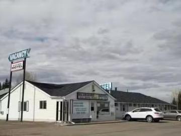 Innisfail, Alberta - Parking