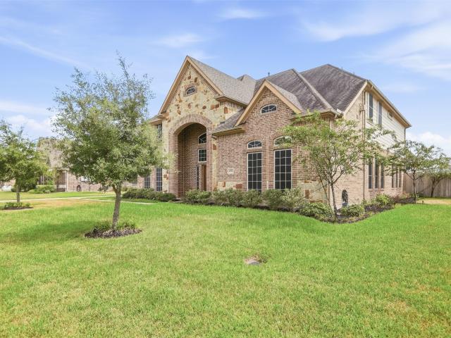 4002 Broadmoor Drive