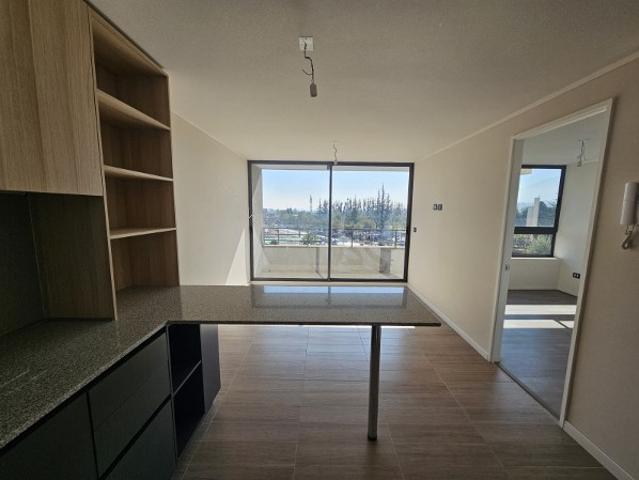 $ 400.000 Departamento en Arriendo en La Florida 1 dormitorio 1 baño / Gestión y Propiedad