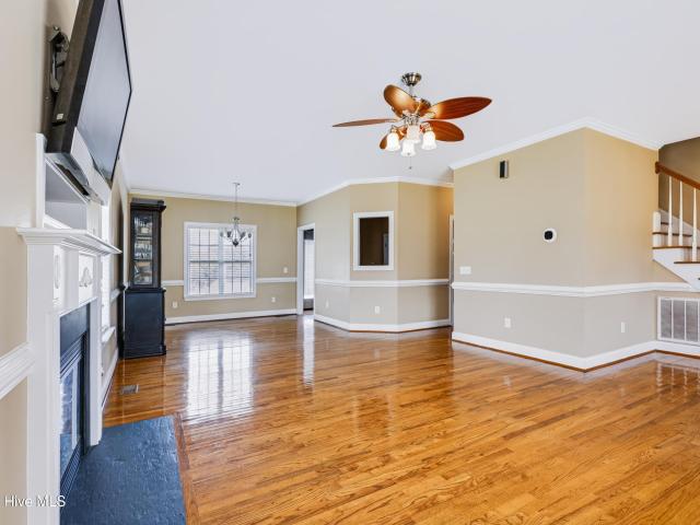 400 Cedar Lake Lane