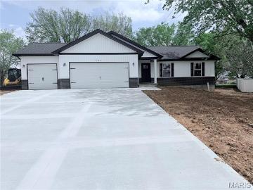 400 Chantilly Ct, Warrenton, MO 63383 | MLS #26025