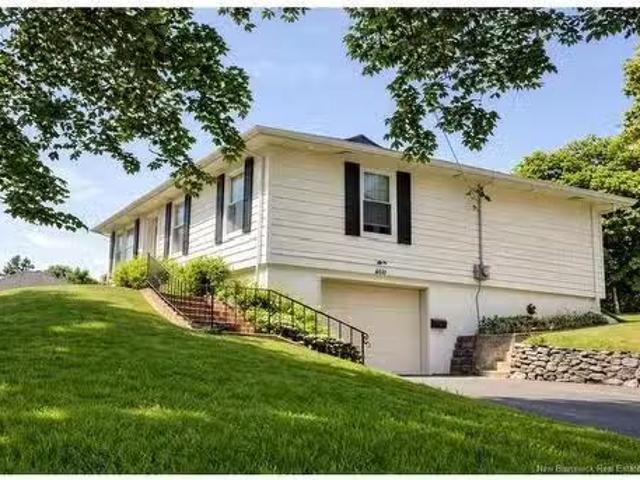 400 Clearview Row, Saint John, NB, E2M 3Z1 house for sale L.