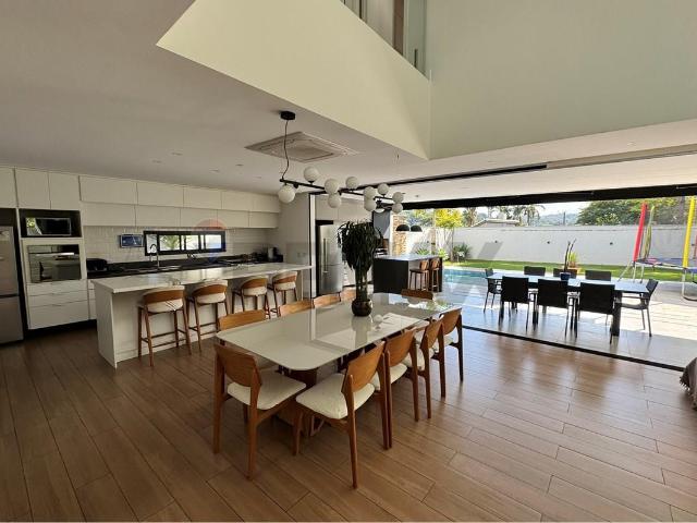 400 Área Útil Casa de Condomínio Alugar, 5 Dormitórios localizado em Alameda Umuarama, 292 Alphaville 12 Alphaville, Santana de Parnaíba, São Paulo, 06539050 | Brasil