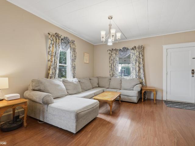 400 Belknap Pl