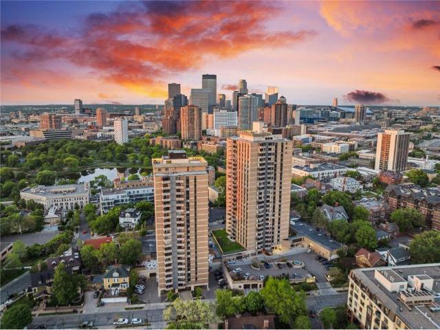 400 Groveland Ave, Unit 1212, Minneapolis, MN 55403 | MLS #7043