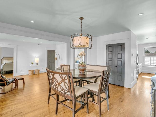 400 E Washington Street # Unit 5