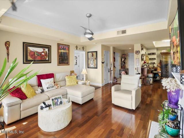 400 E Bay St, Unit 206, Jacksonville, FL 32202 | MLS #2134