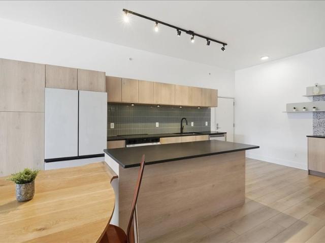 400 E Locust Street 301